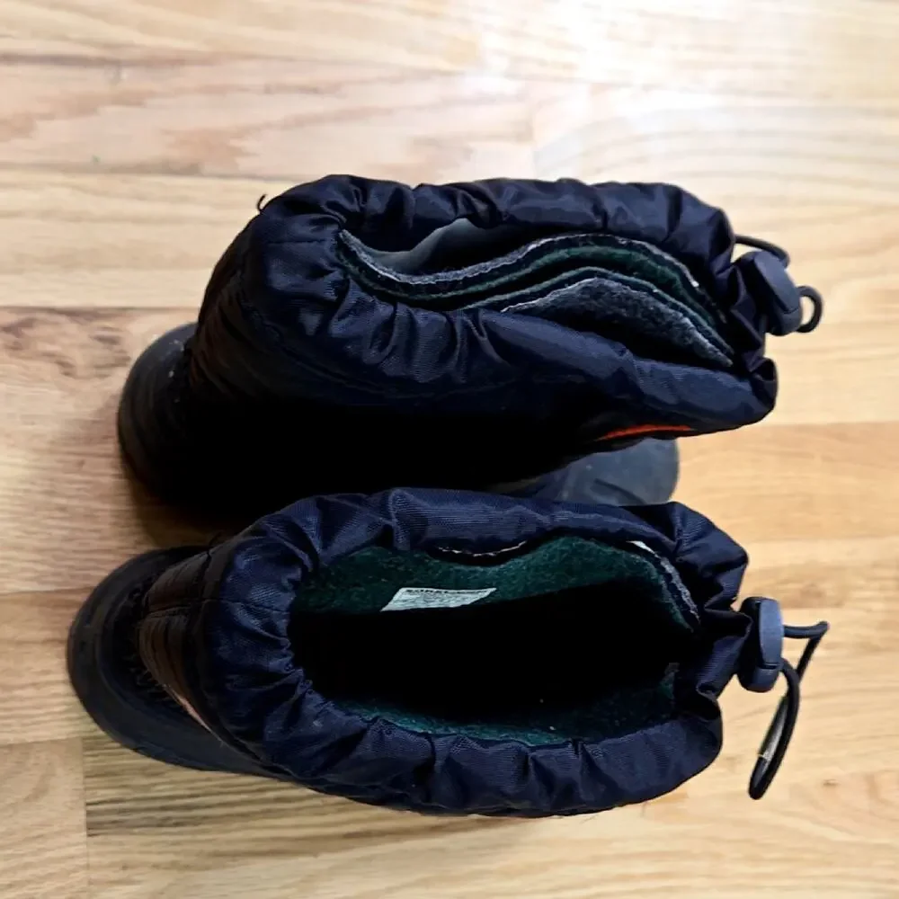 Sorel Children's Flurry™ winter boots. size 2